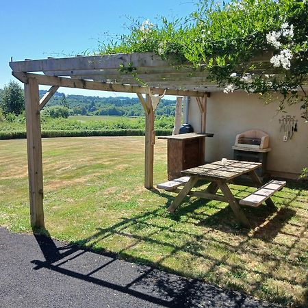 Reids Retreat Villa La Roche-l'Abeille ภายนอก รูปภาพ
